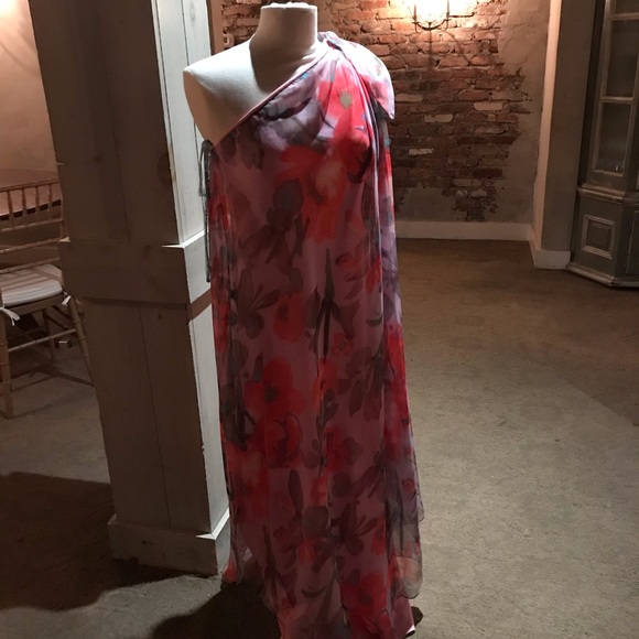 Meet your Posher, Alexis - Picture 1 of 1